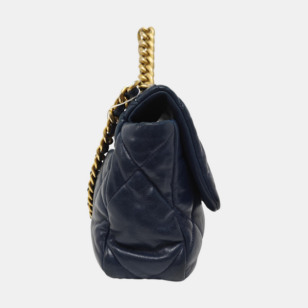 CHANEL 19 Pequeño Piel de Cordero Acolchada Azul
