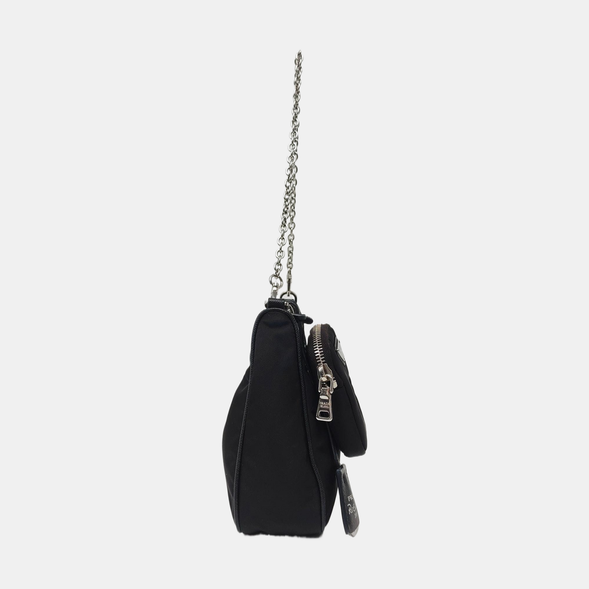 Authenticated pre-owned  Re-Edition2005 Nylon Black - Shoulder Bag at Looply