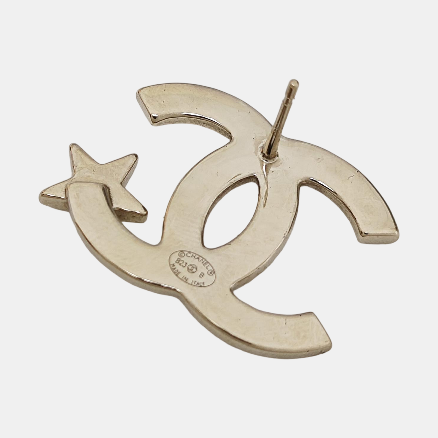 Metal Gold Stud Earrings
