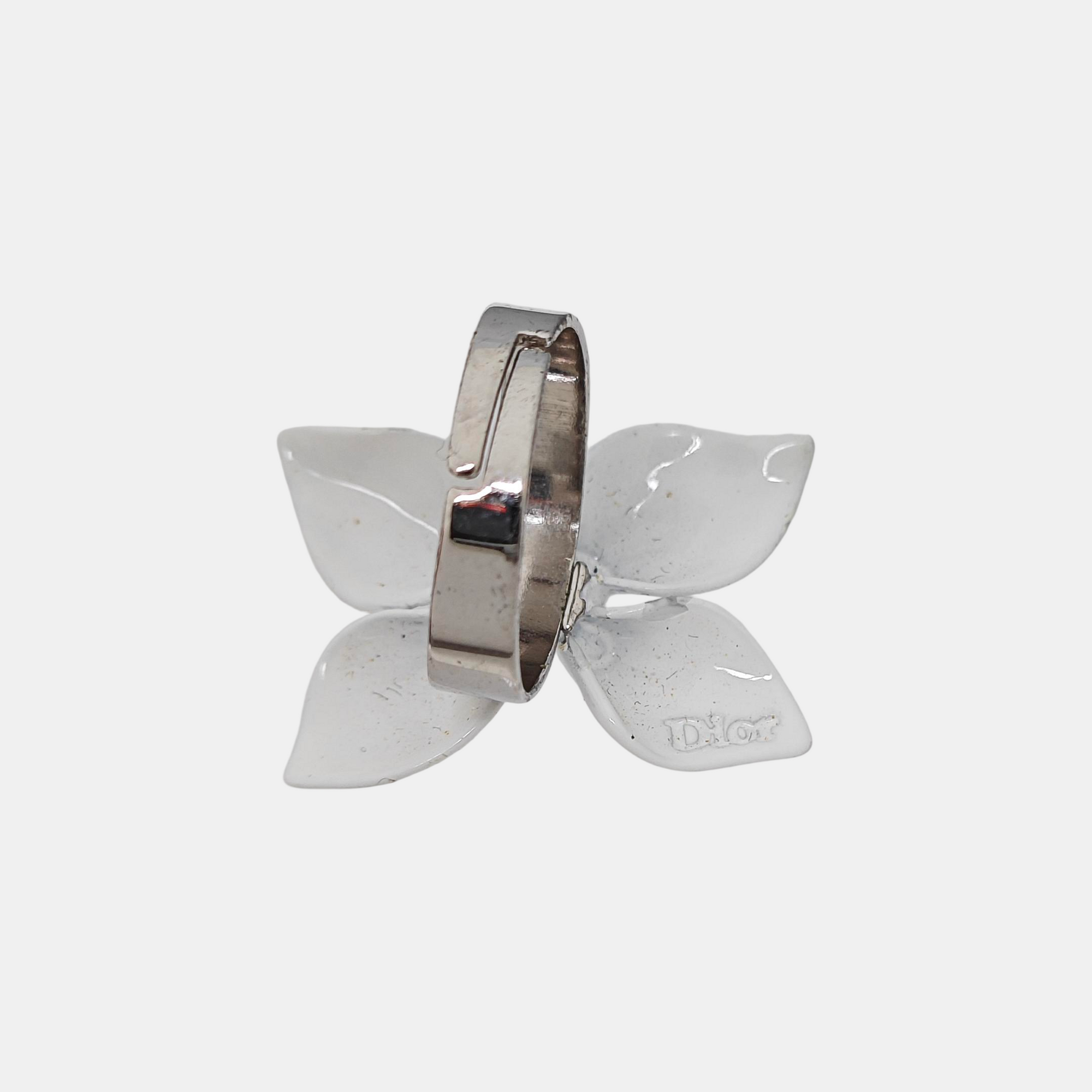 Metal White Ring EU 53