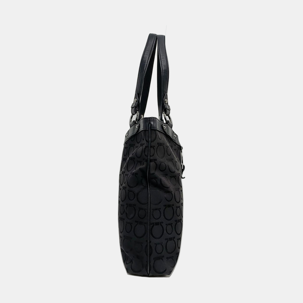 Canvas Black