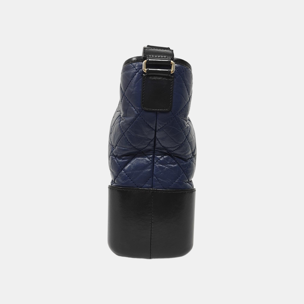 GABRIELLE Medium Quilted Calfskin Blue