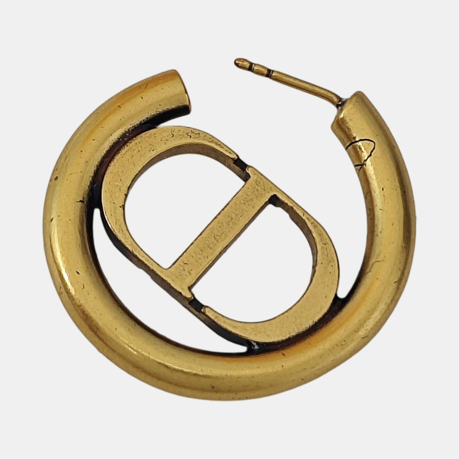 30 Montaigne Metal Gold Stud Earrings