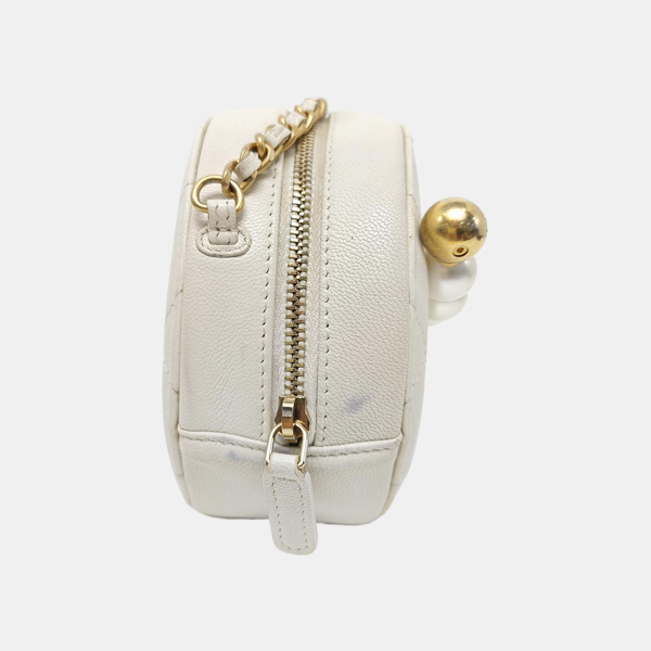 ROUND Quilted Lambskin White