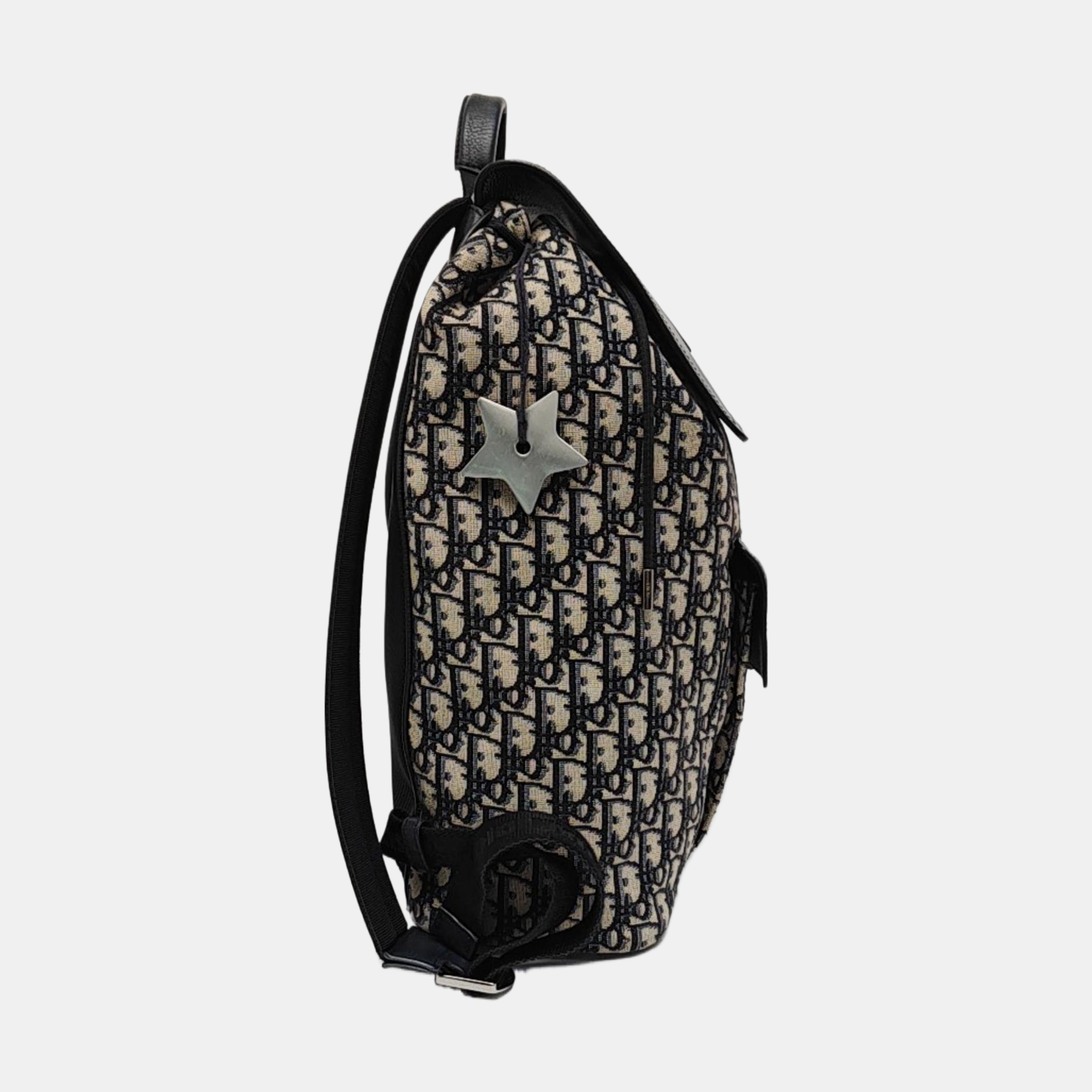 Motion Quilted Canvas Black