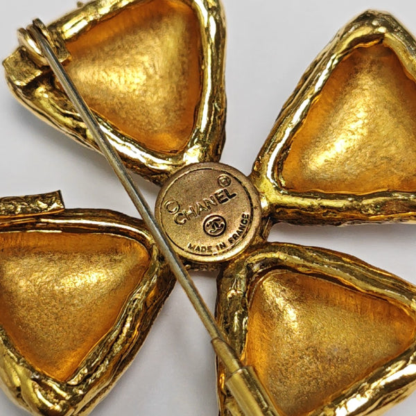 Broche Vintage Metálico Dorado