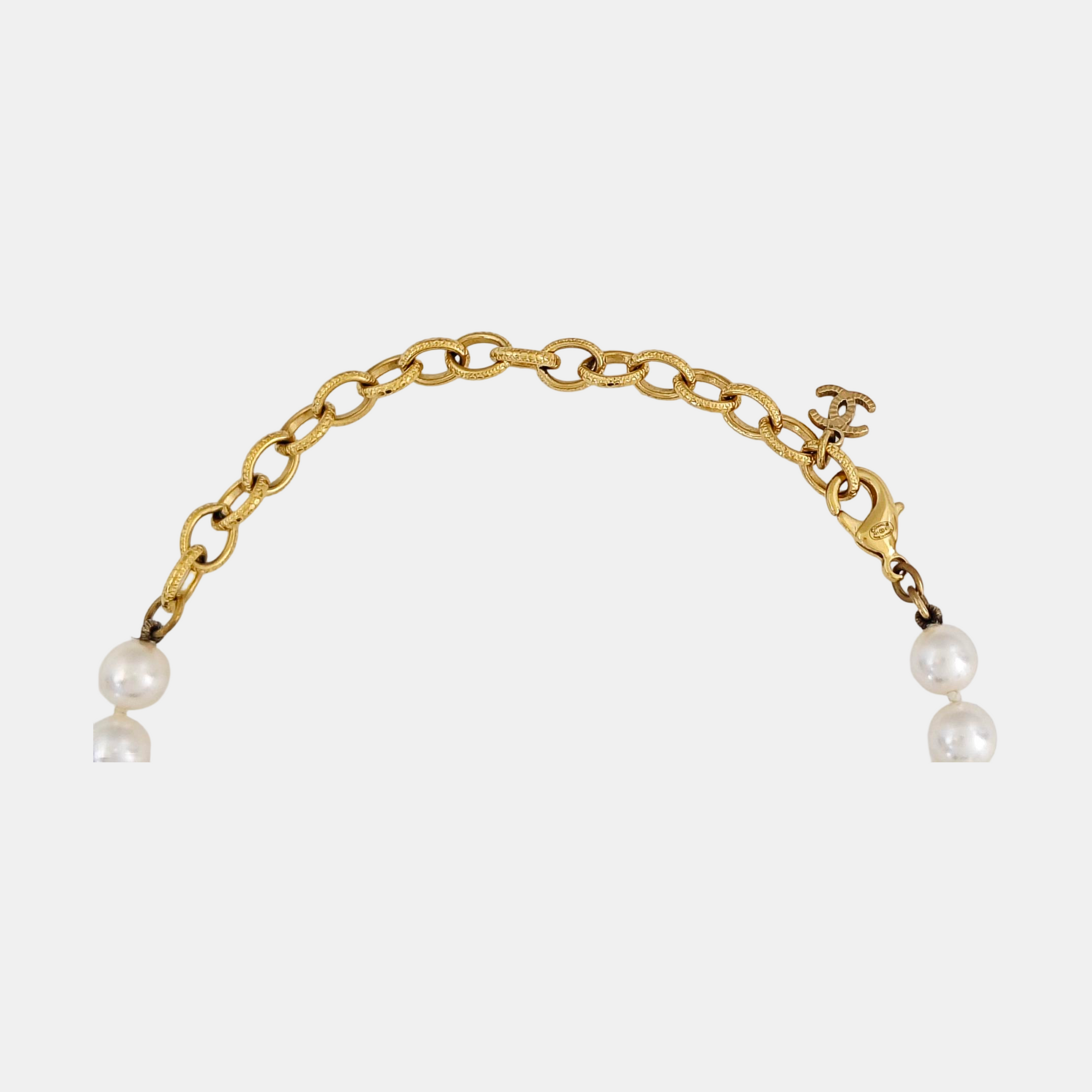 Faux Pearl White Necklace