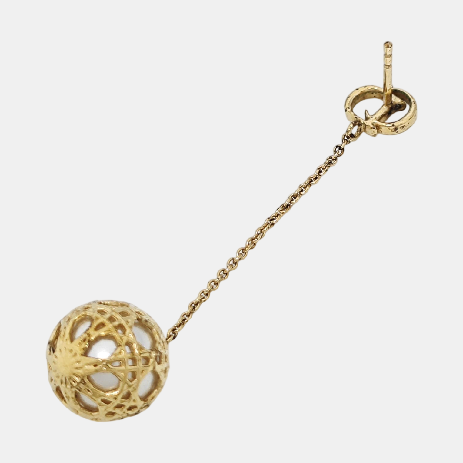Secret Cannage Metal Gold Earrings