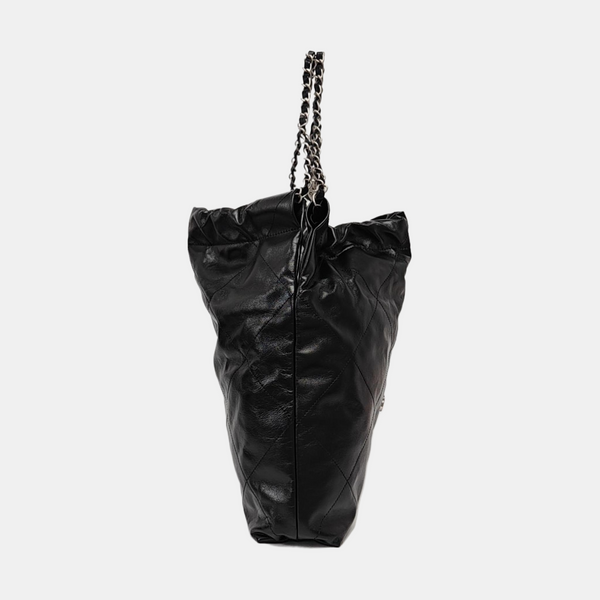 CHANEL 22 Small Quilted Calfskin Black