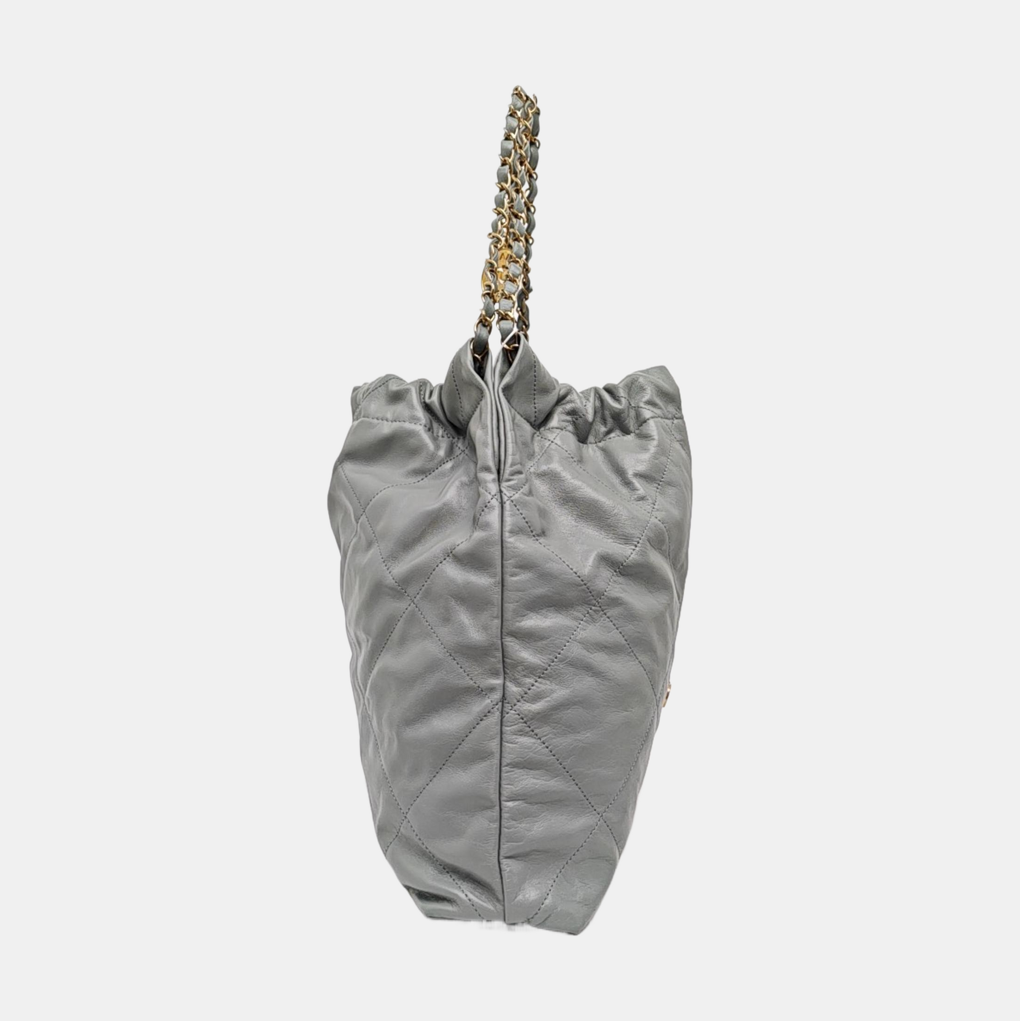 CHANEL 22 Medium Quilted Calfskin Green