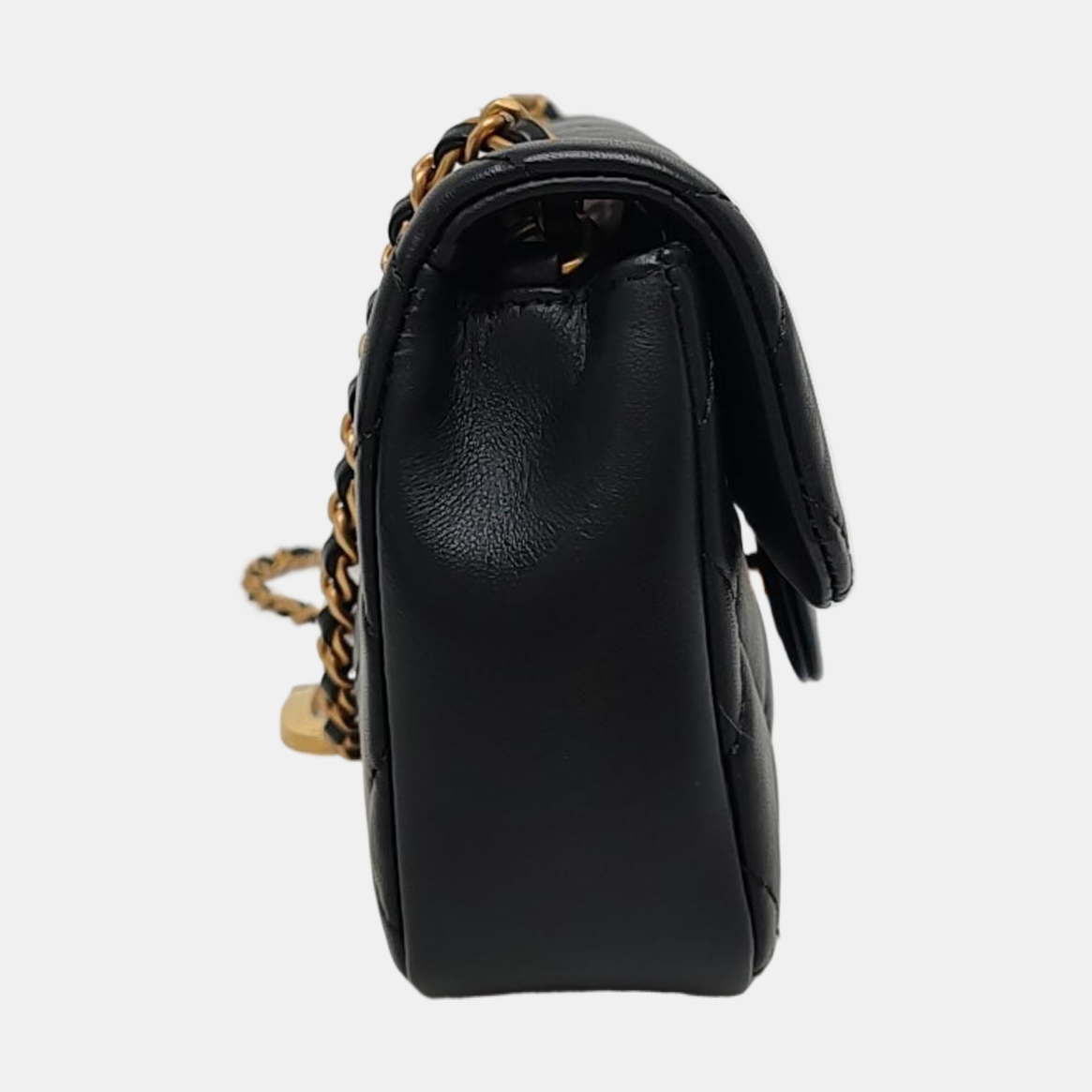 Authenticated pre-owned  CLASSIC FLAP Small Quilted Lambskin Black - Shoulder Bag at Looply