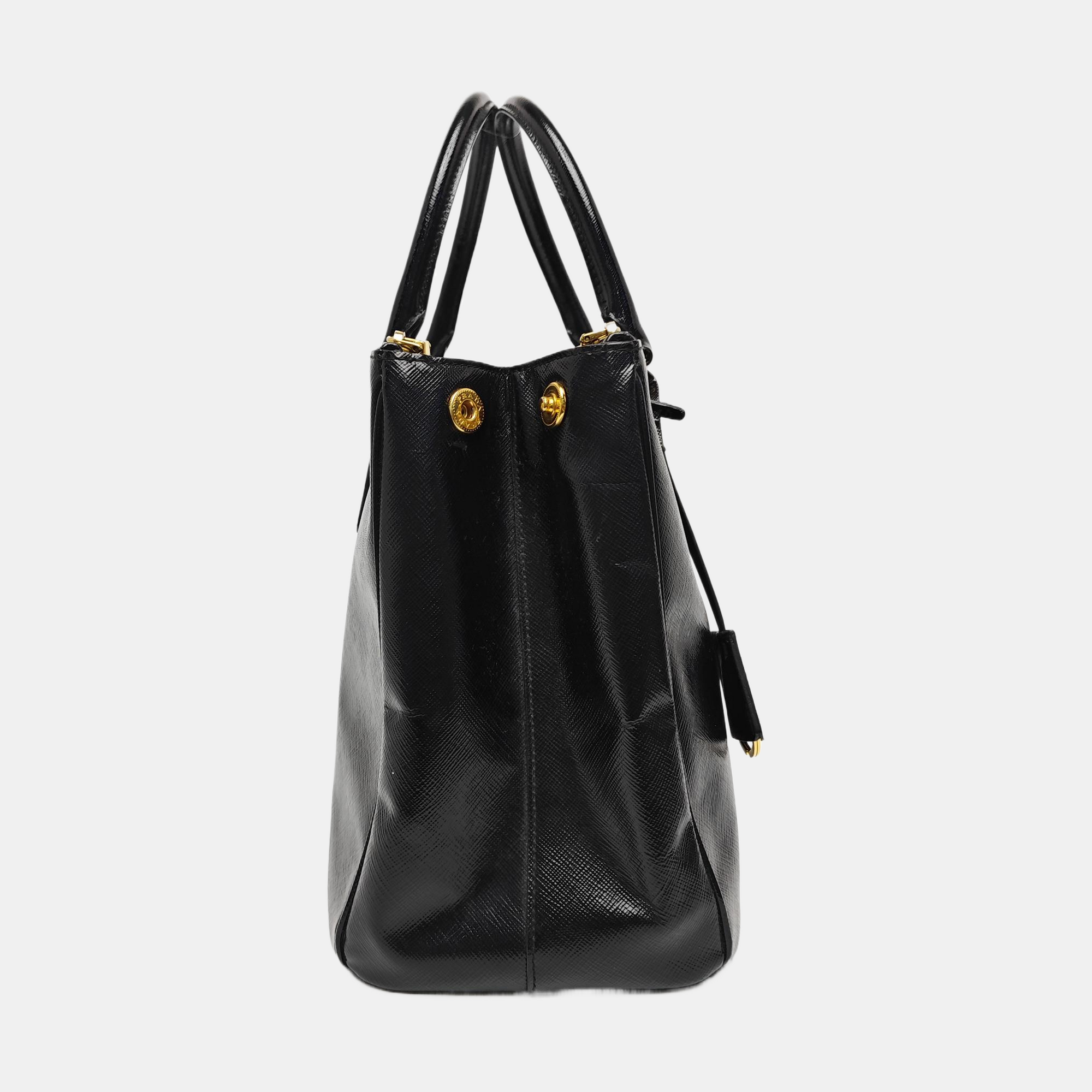 Galleria Medium Calfskin Black