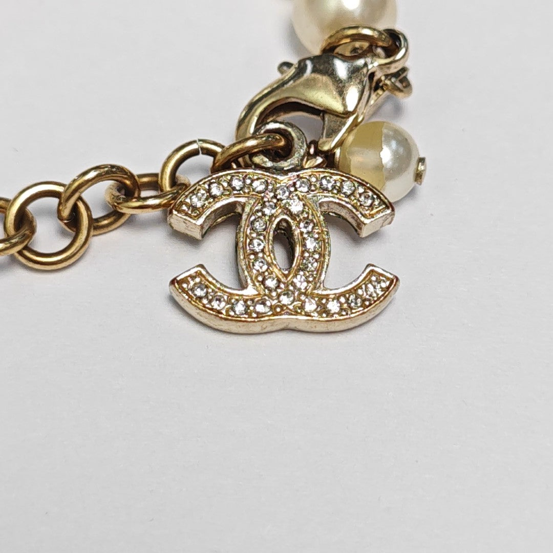 Faux Pearl White Bracelet