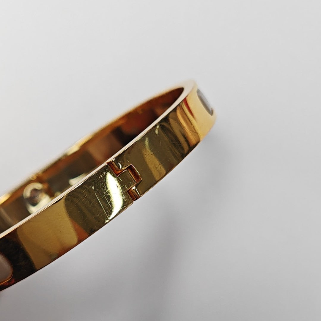 Clic Kelly Metal Gold Bangle