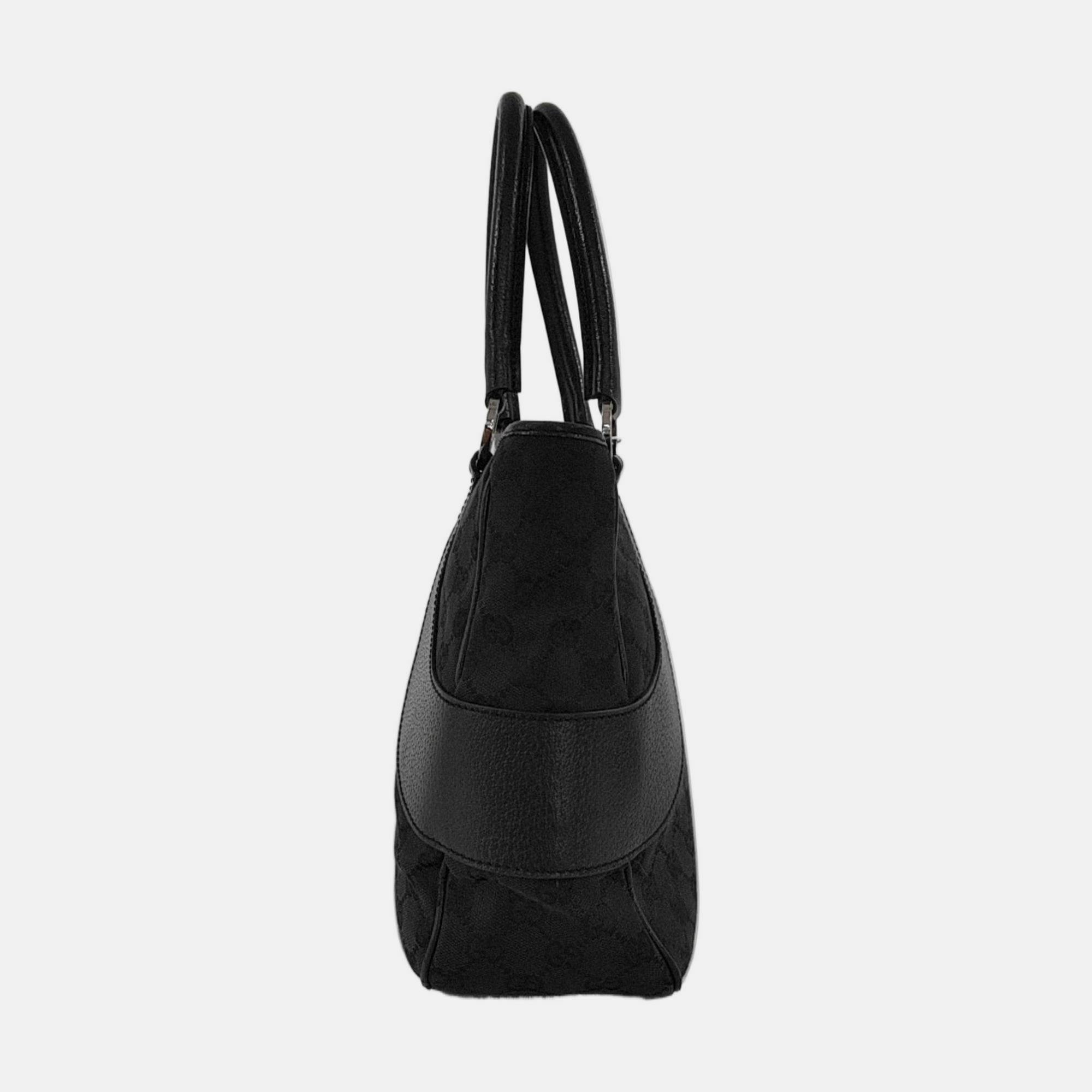 Monogram Canvas Black