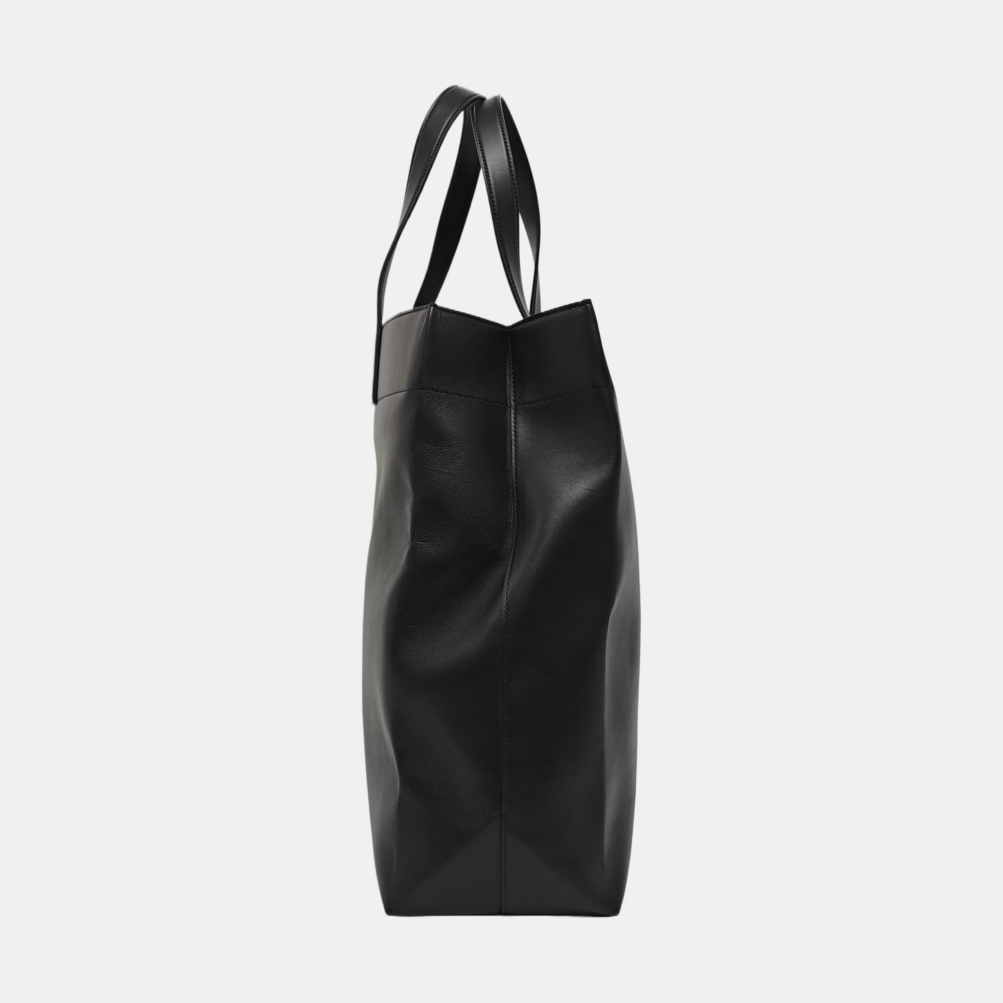 DUTY FREE North-South Calfskin Black