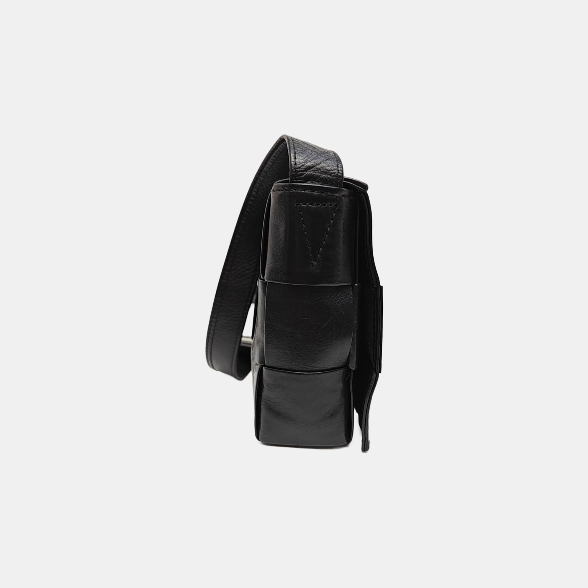 Cassette Medium Calfskin Black
