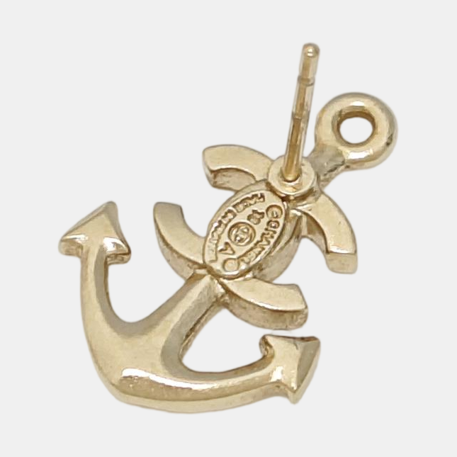 Metal Gold Stud Earrings