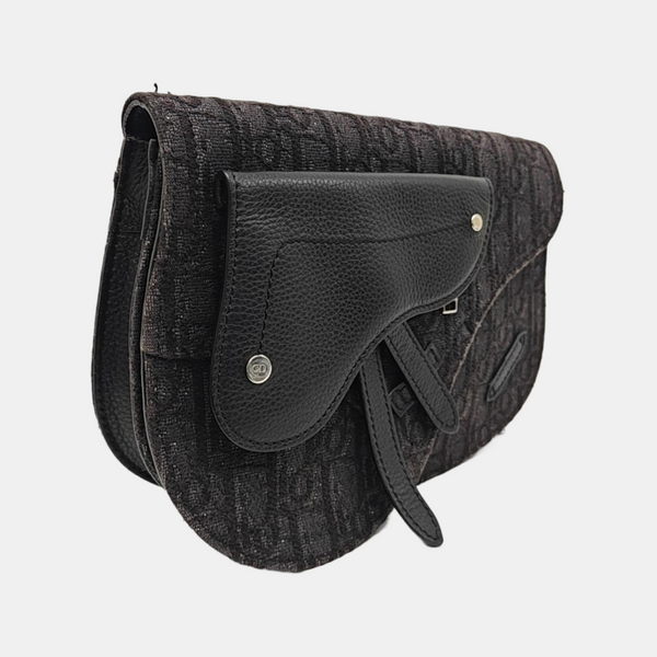 Saddle Medium Oblique Canvas Black