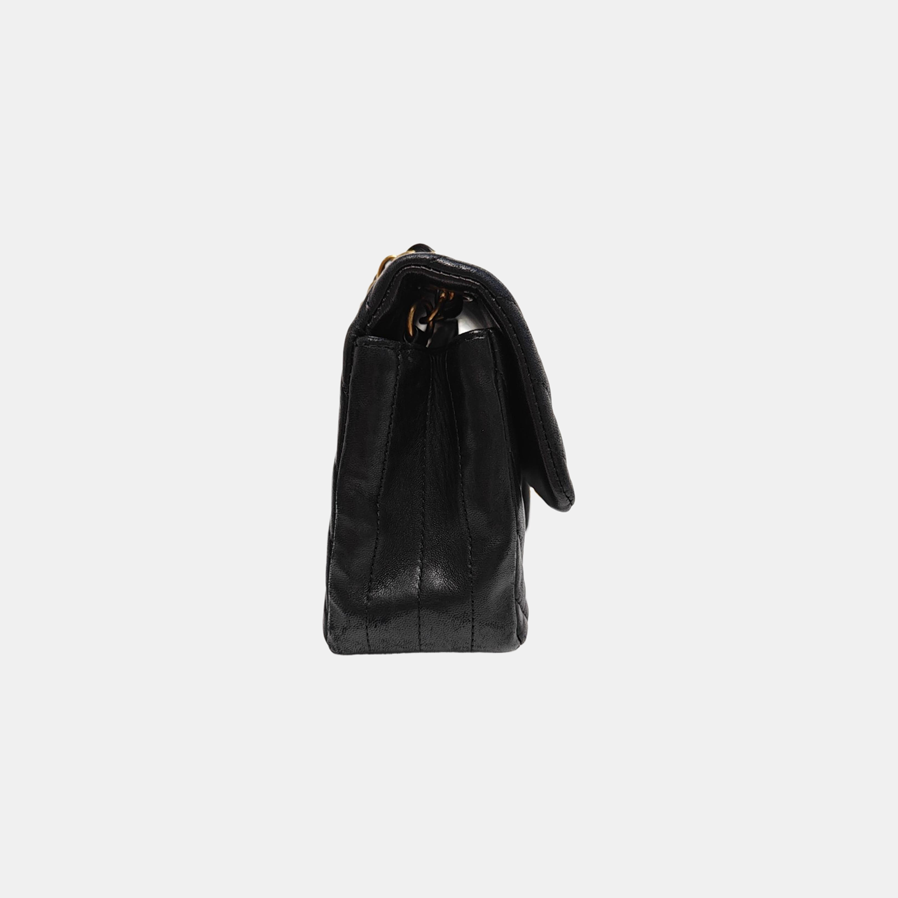 CLASSIC FLAP Mini Chevron Lambskin Black