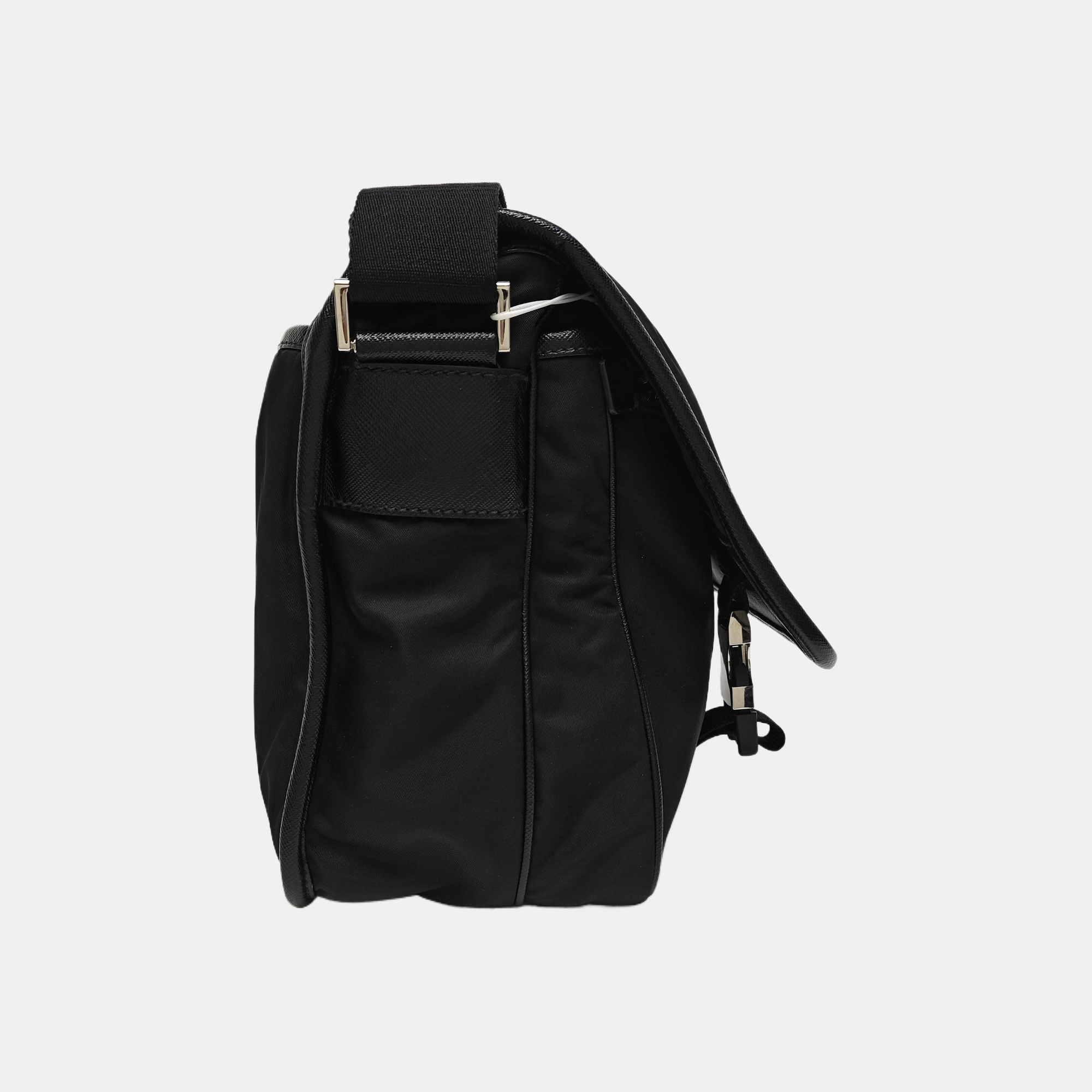 Vela Messenger Bag Fabric Black