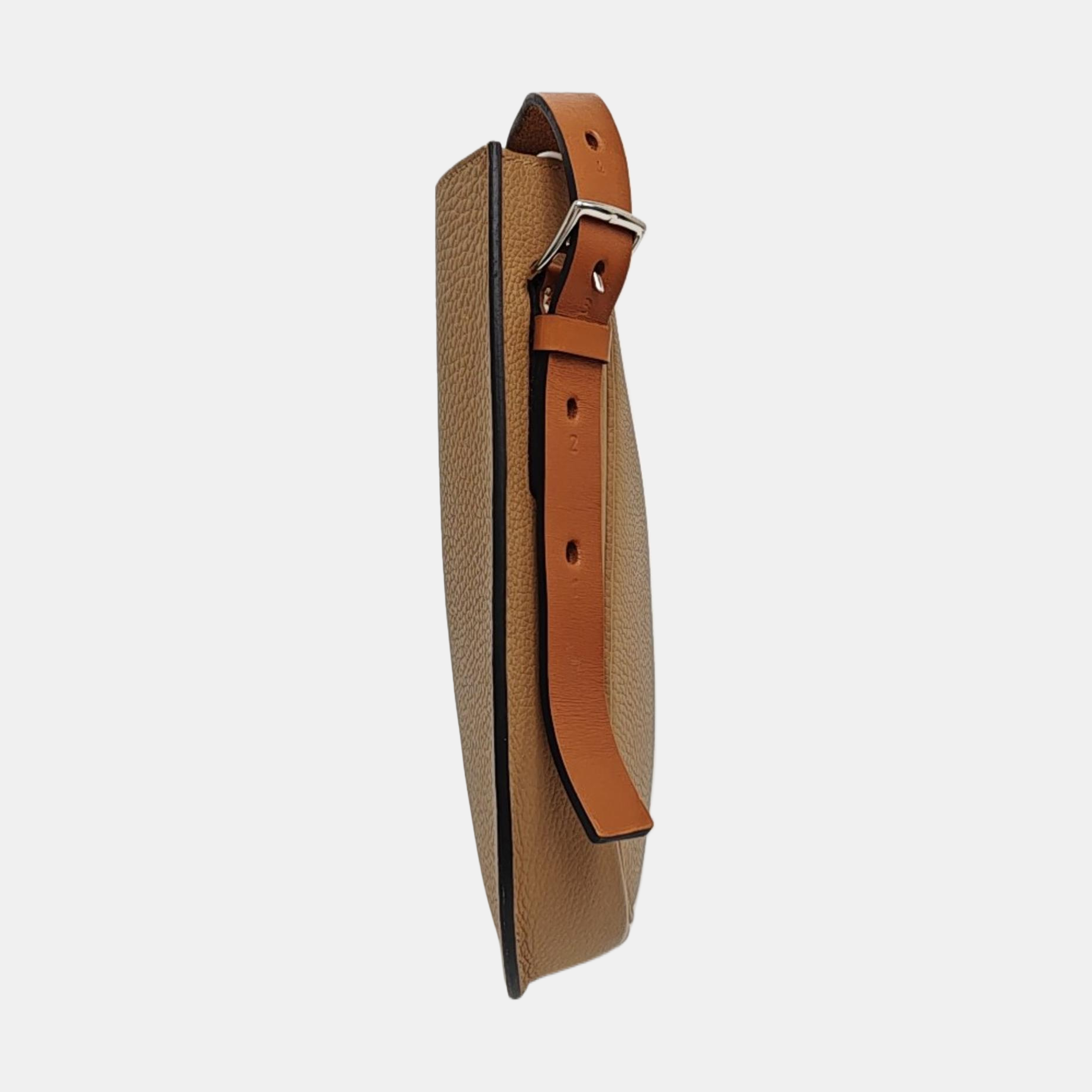 Perspective Cavaliere 19 Clemence Brown