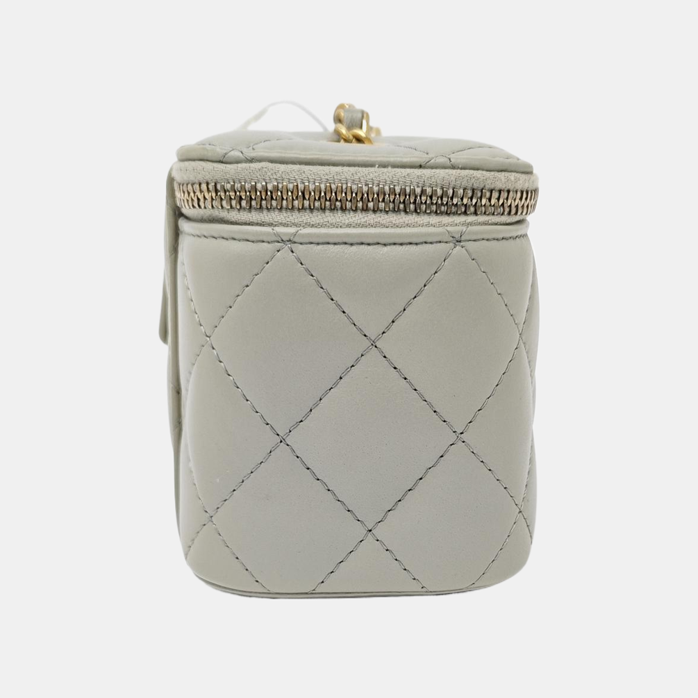 VANITY CASE Mini Quilted Lambskin Gray