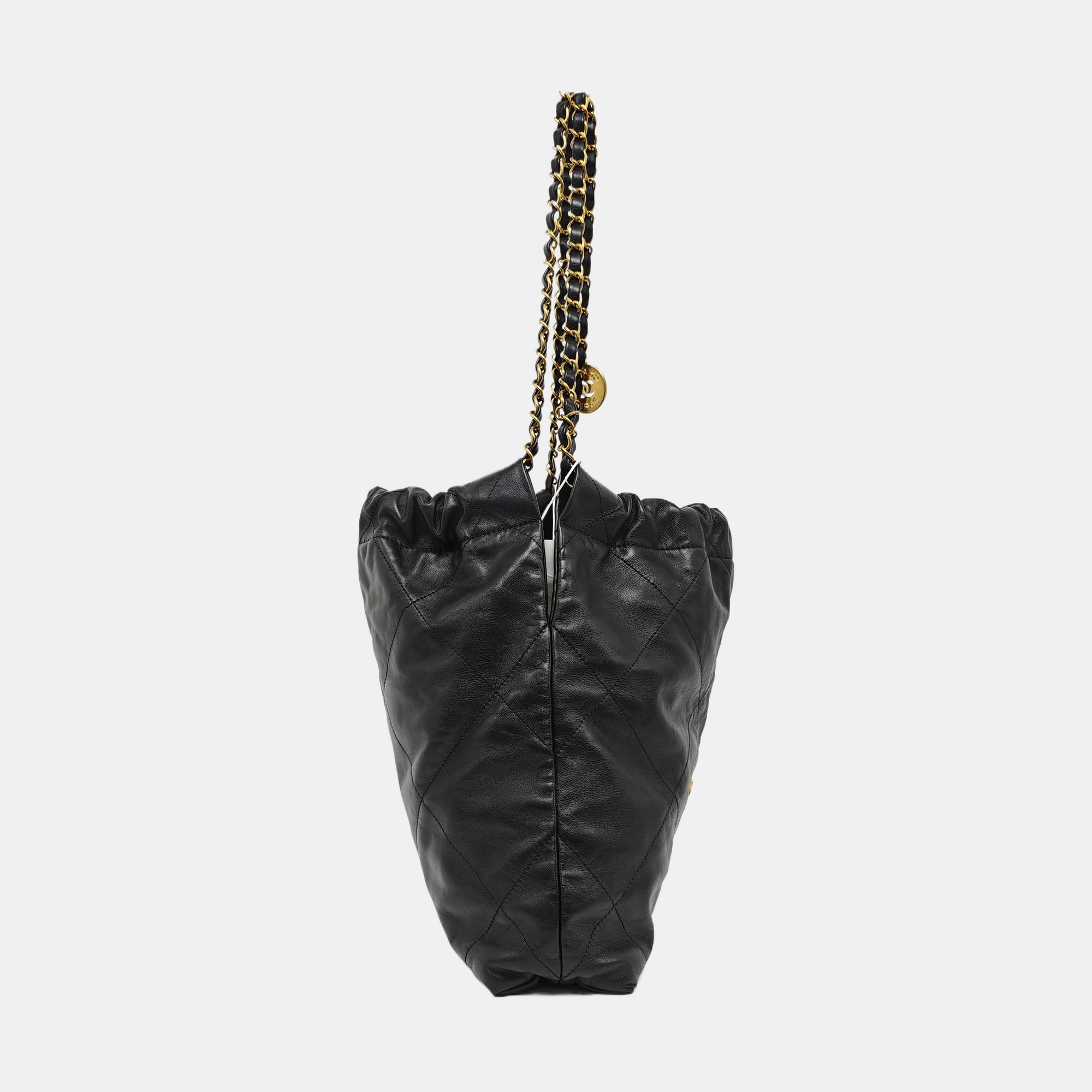 CHANEL 22 Small Quilted Calfskin Black