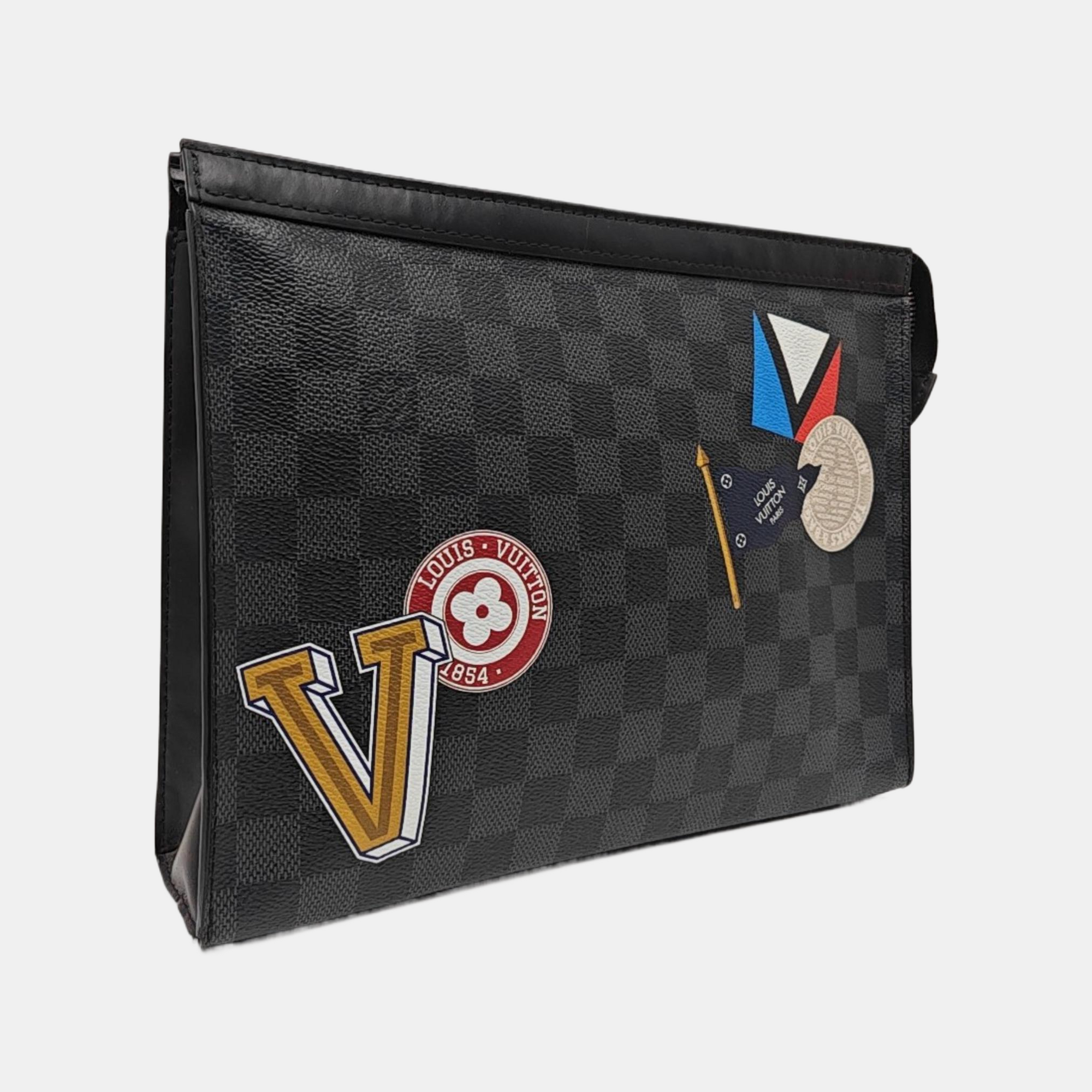 Pochette Voyag MM Damier Graphite Coated Canvas Gray