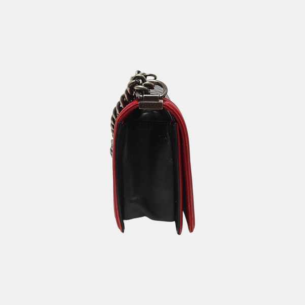 BOY CHANEL Medium Quilted Lambskin Black