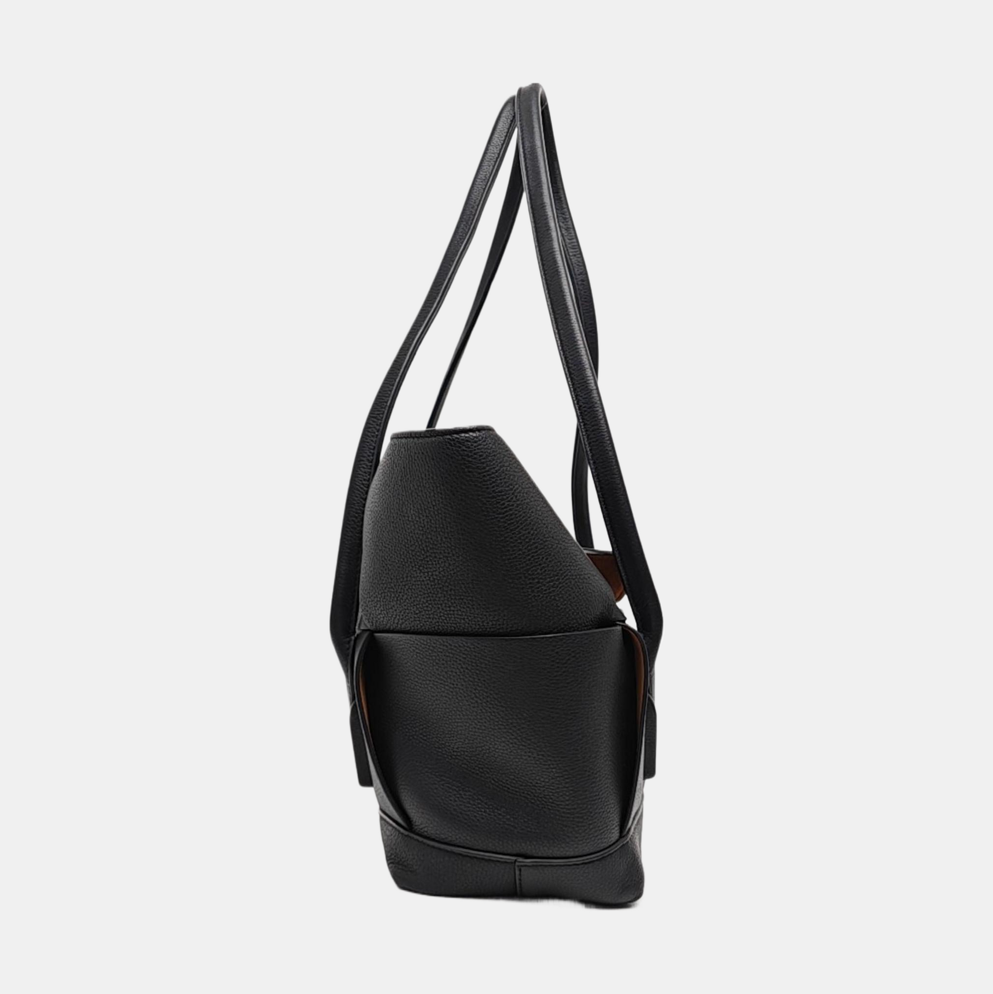 Arco Small Calfskin Black