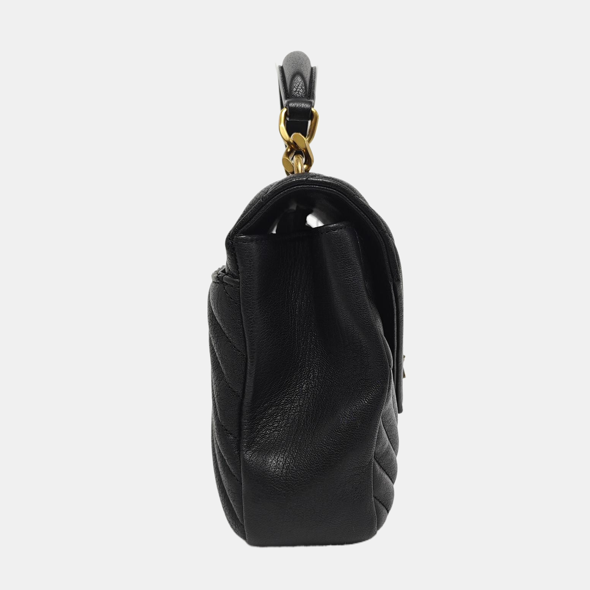 COLLEGE Medium Chevron Lambskin Black