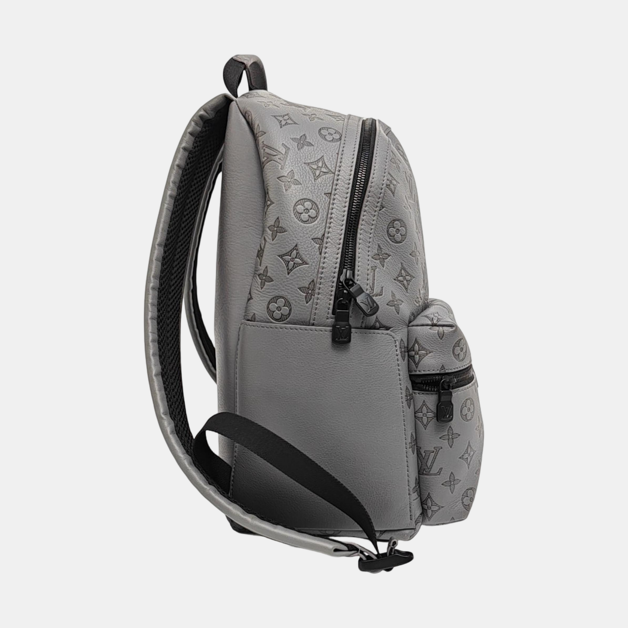 DISCOVERY Monogram Calfskin Gray