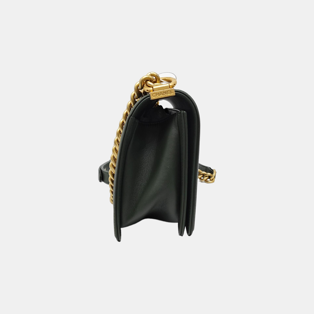 Authenticated pre-owned  BOY CHANEL Medium Chevron, Quilted Calfskin Green - Shoulder Bag at Looply