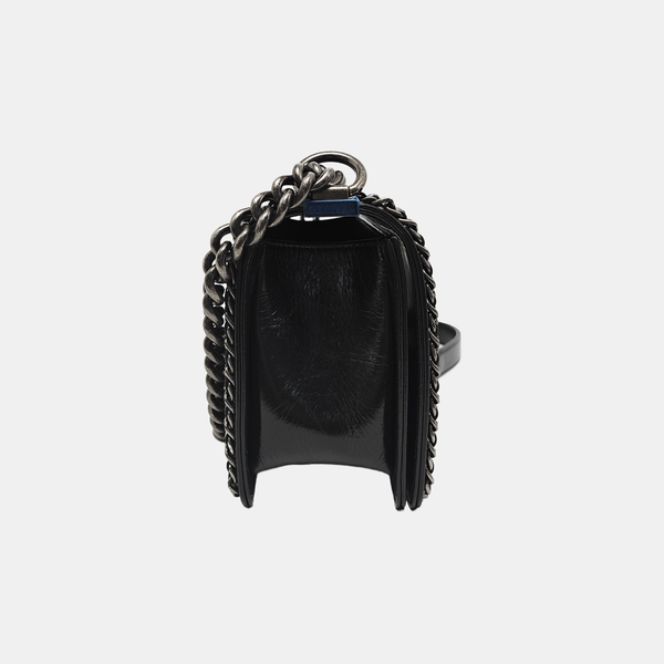 Authenticated pre-owned  BOY CHANEL Medium Quilted Calfskin Black - Shoulder Bag at Looply