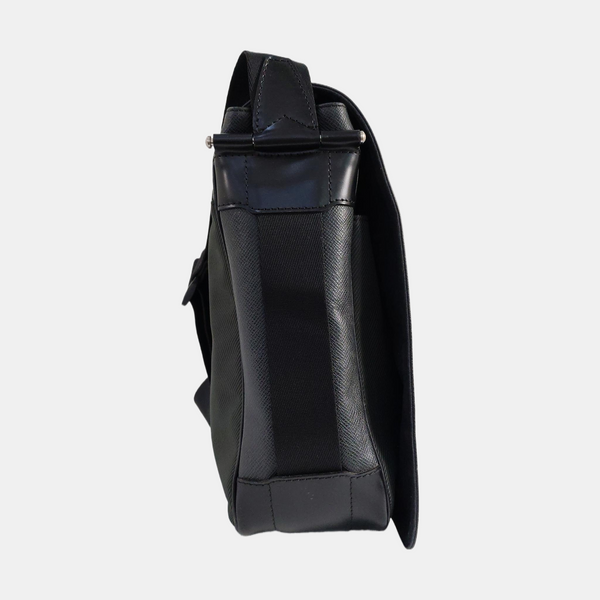 VIKTOR Calfskin Black