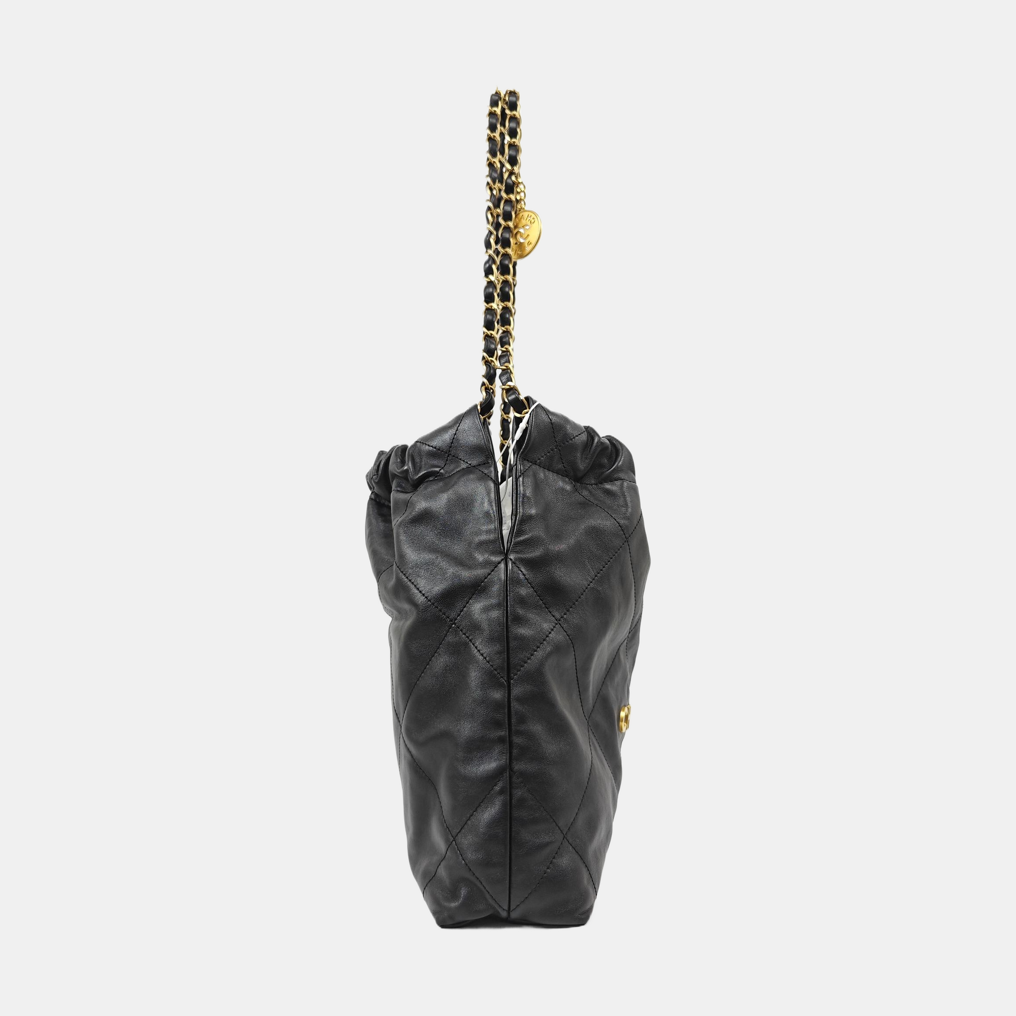 CHANEL 22 Small Quilted Calfskin Black