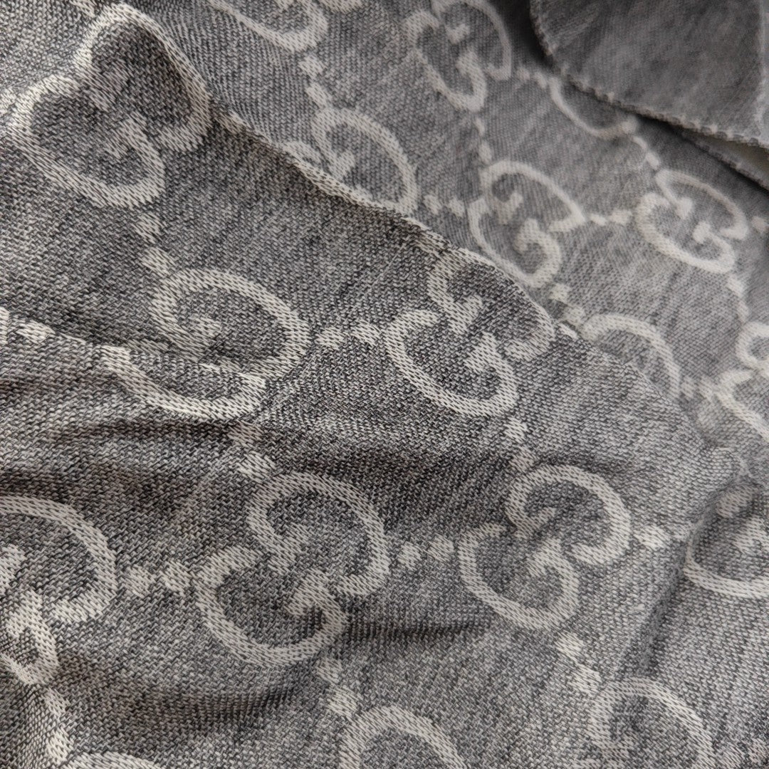 Wool Scarf Gray