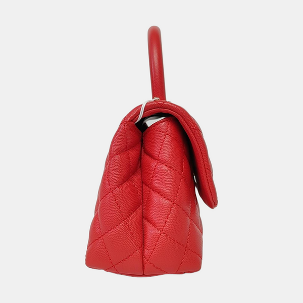 Authenticated pre-owned  COCO HANDLE Small Quilted Grained Calfskin Red - Shoulder Bag at Looply
