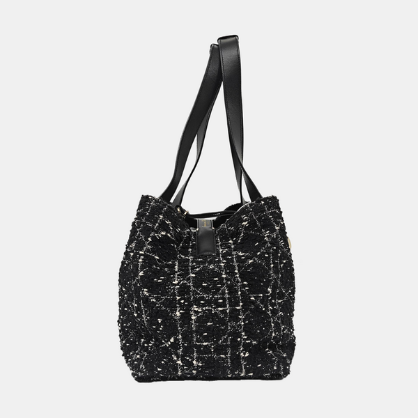 Toujours Medium Cannage Fabric Black