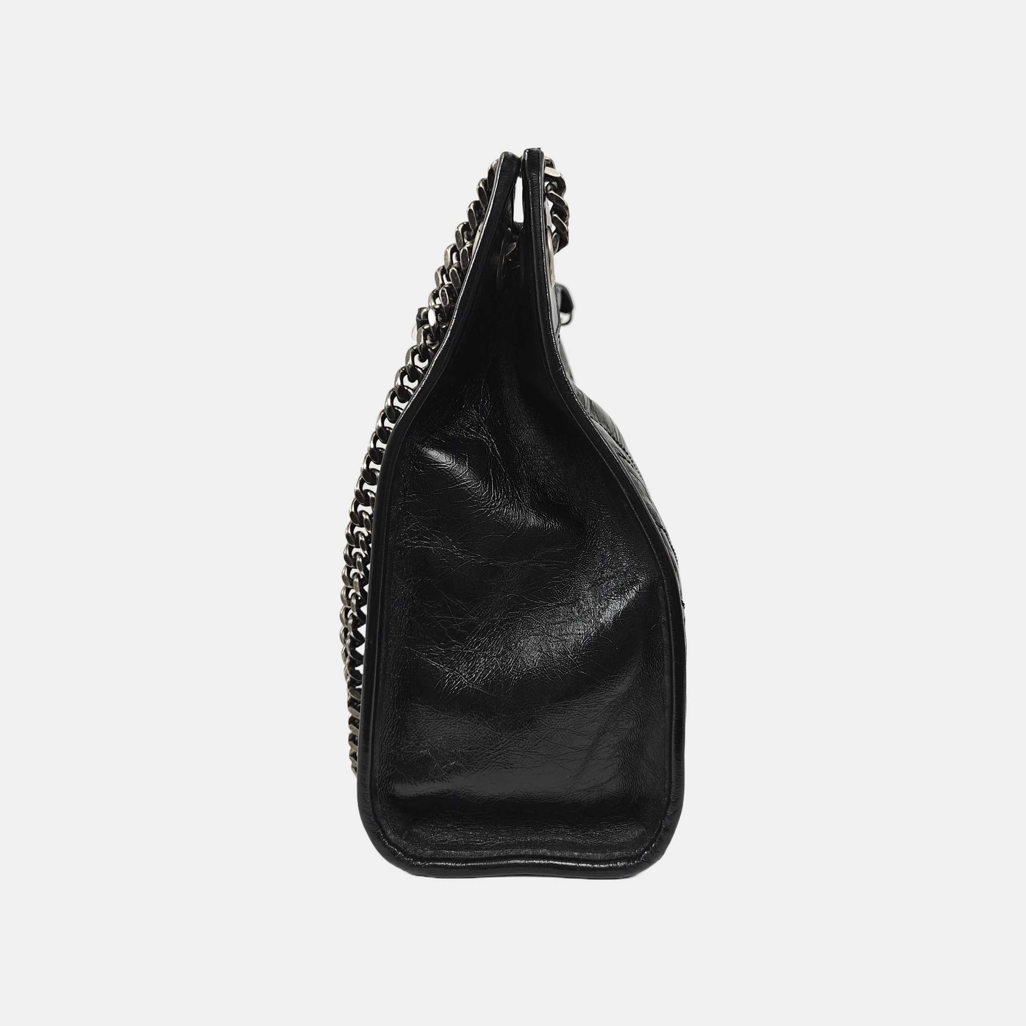 NIKI Medium Chevron Calfskin Black