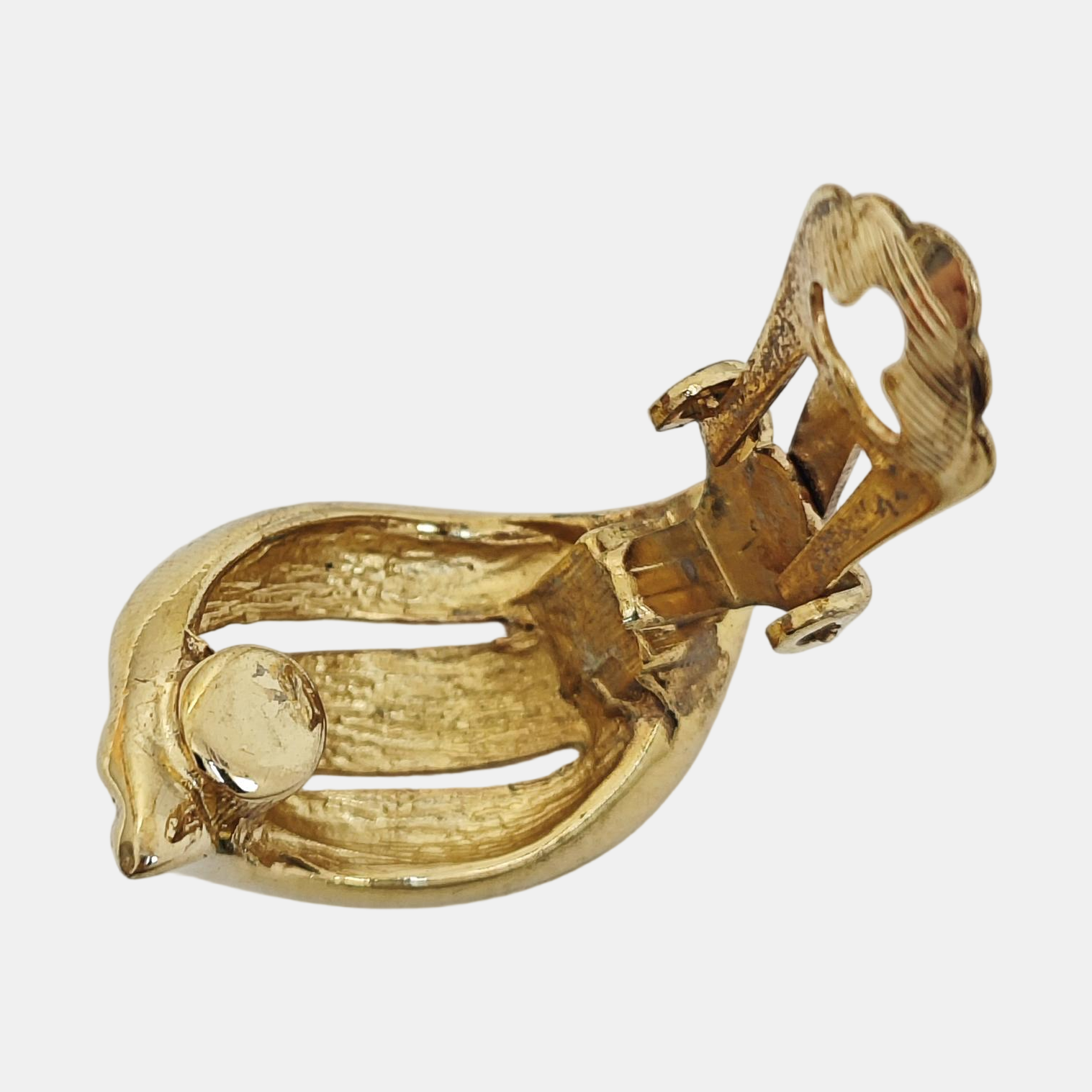 Twist Round Metal Gold Clip On Earrings