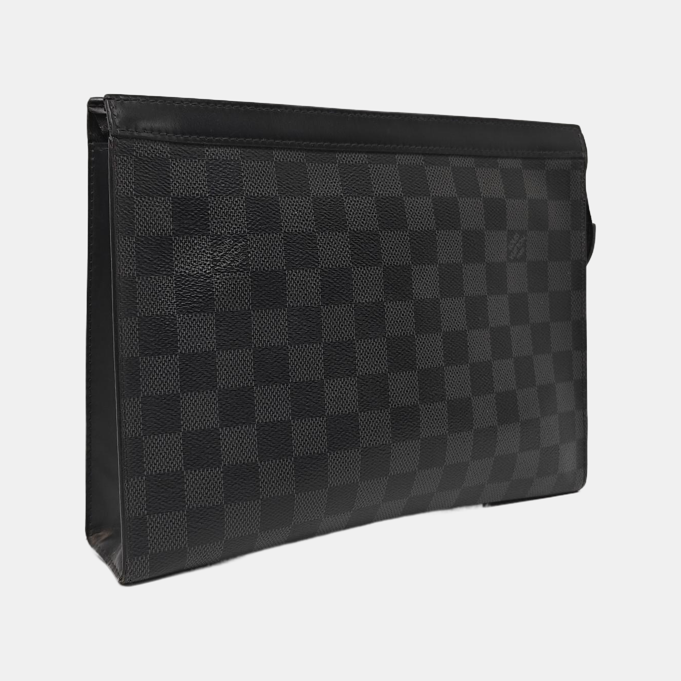 Pochette Voyag MM Damier Graphite Coated Canvas Gray