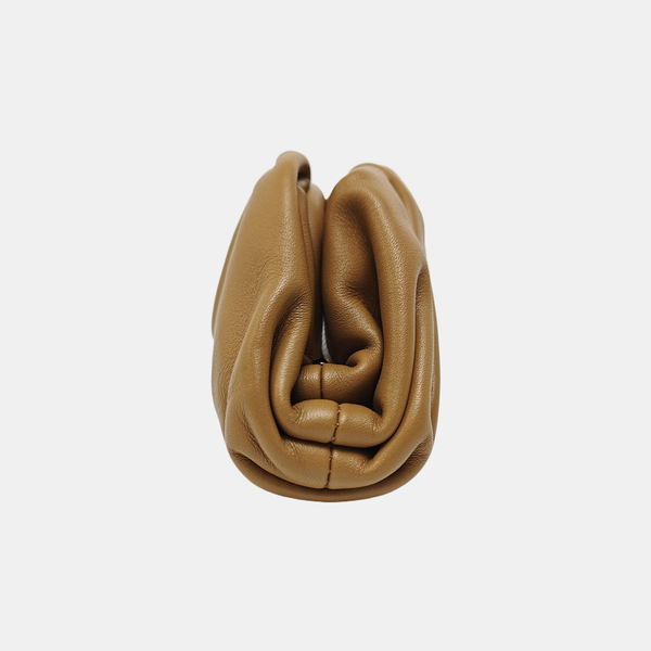 The Pouch Calfskin Brown