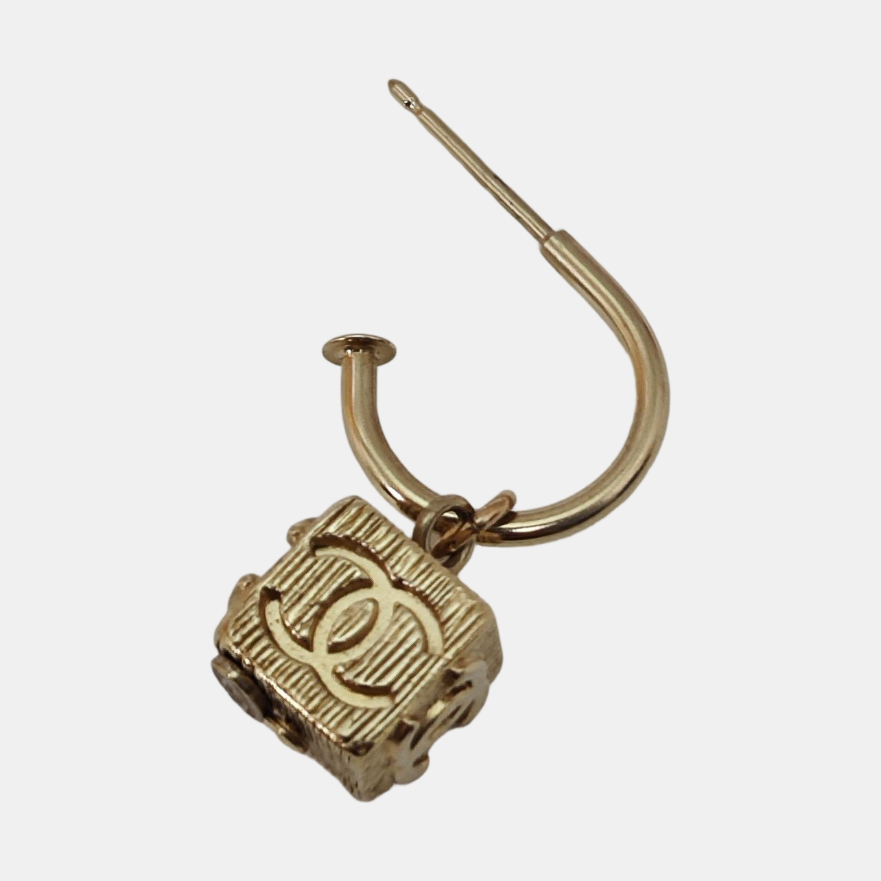 Metal Gold Stud Earrings