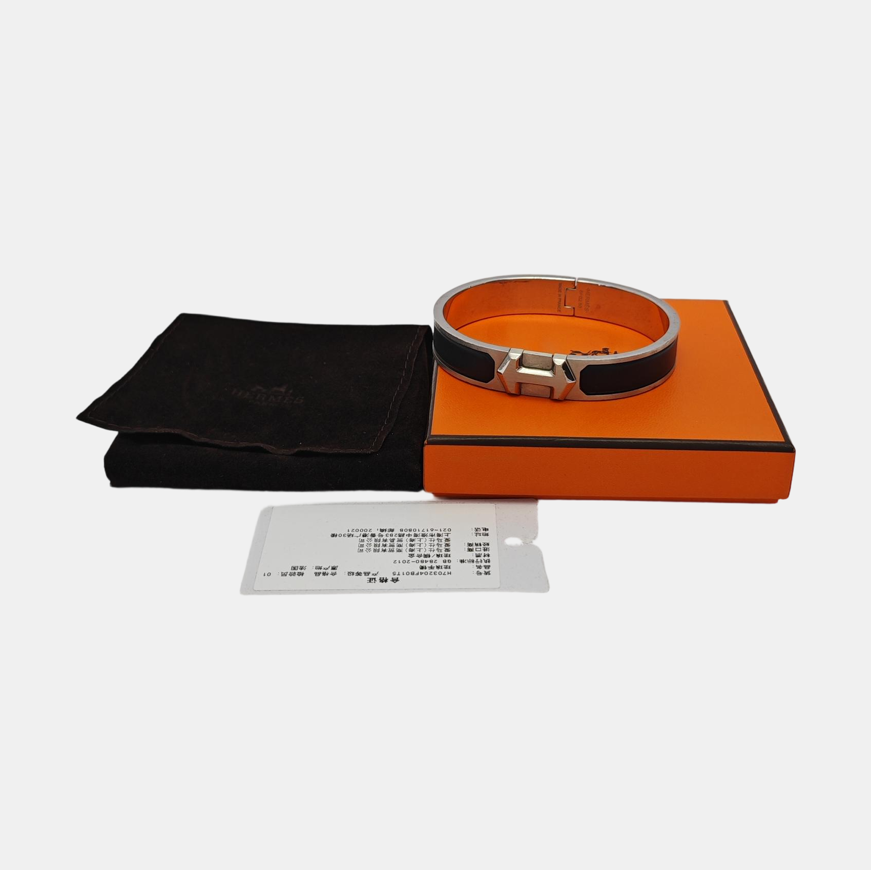 Super H Metal Silver Bangle