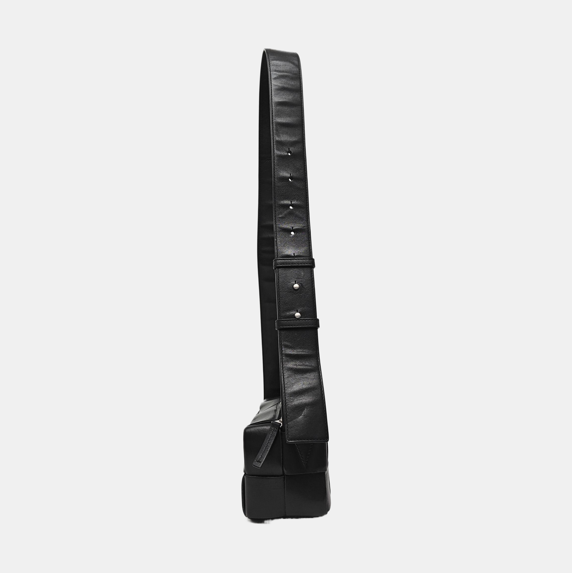 Brick Cassette Small Calfskin Black