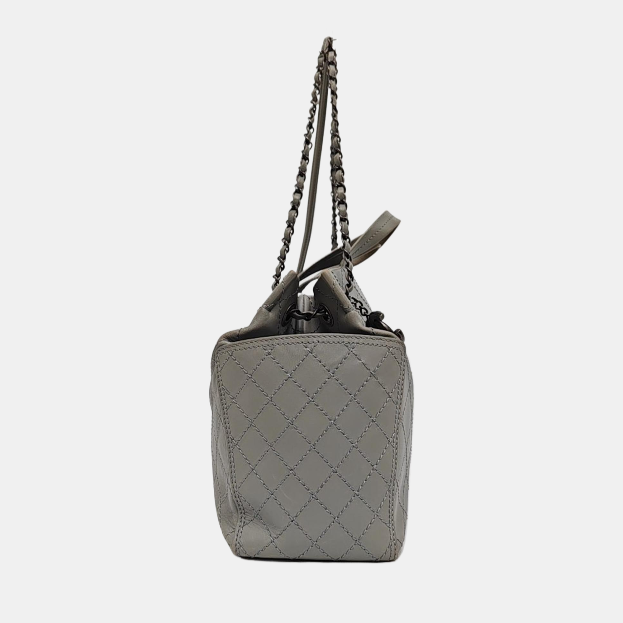 CC POCKET Quilted Calfskin Gray