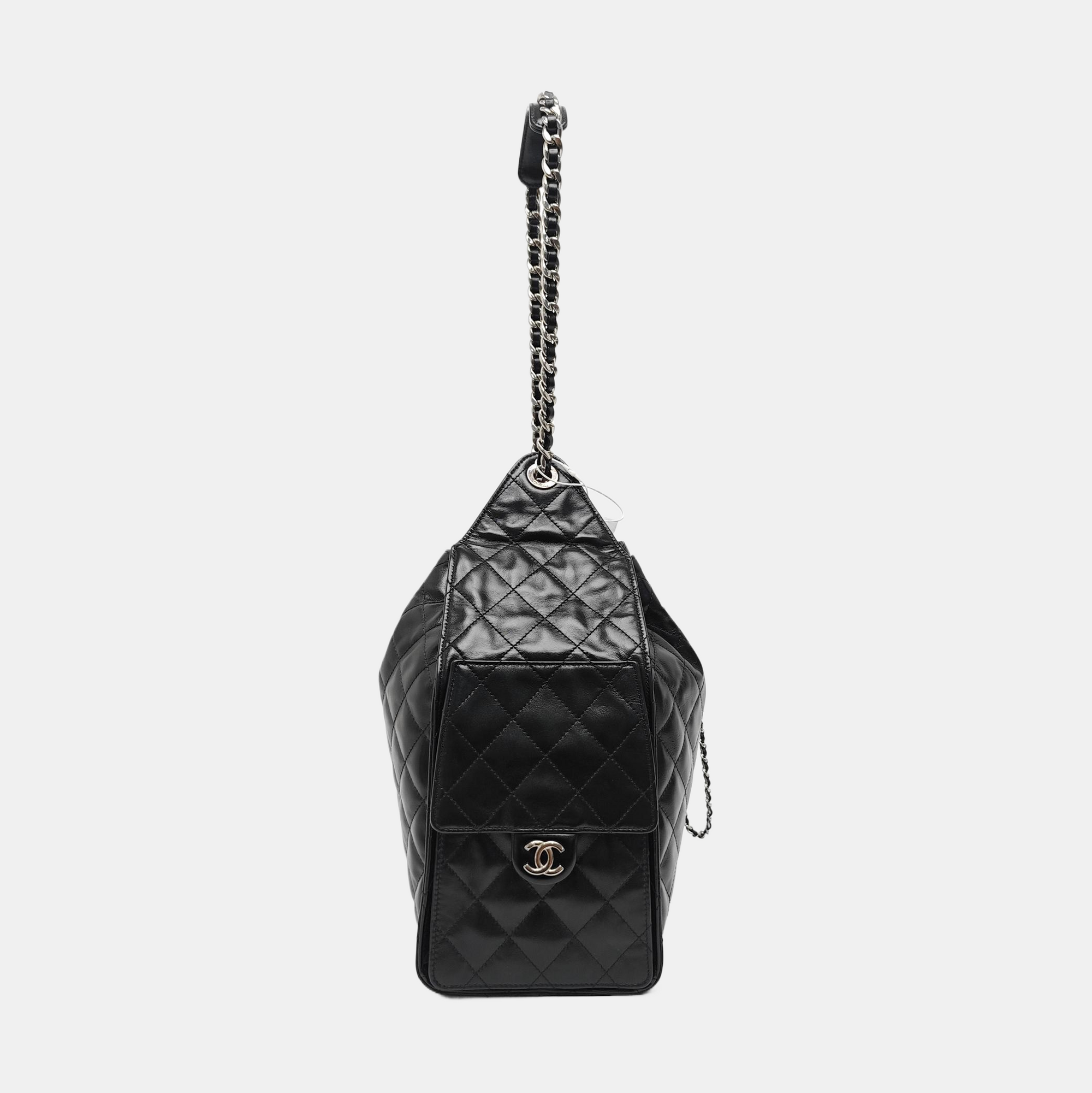 CHANEL 25 Medium Quilted Calfskin Black