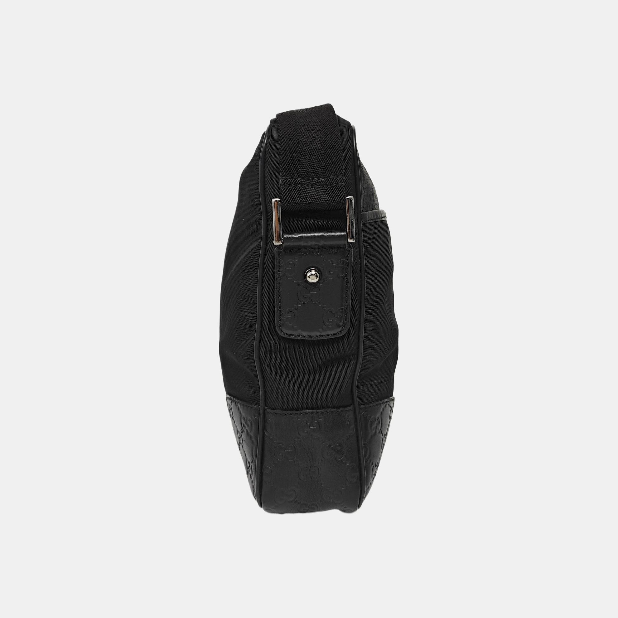 Messenger Fabric Black